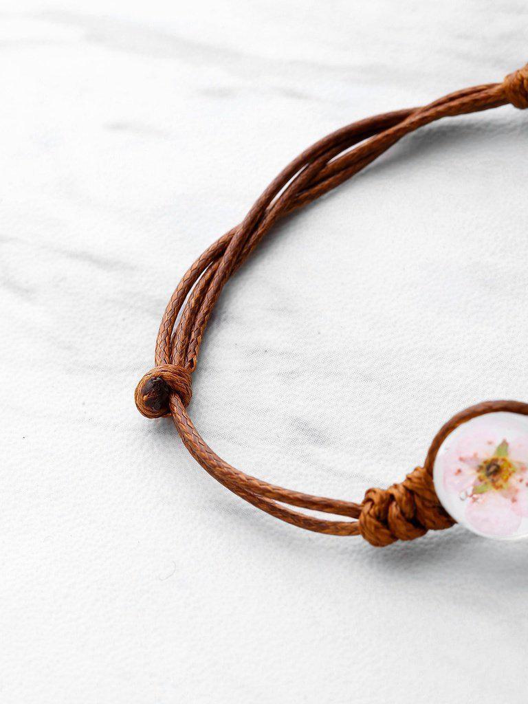 Glass Flower Design Knot Bracelet--Des Mess