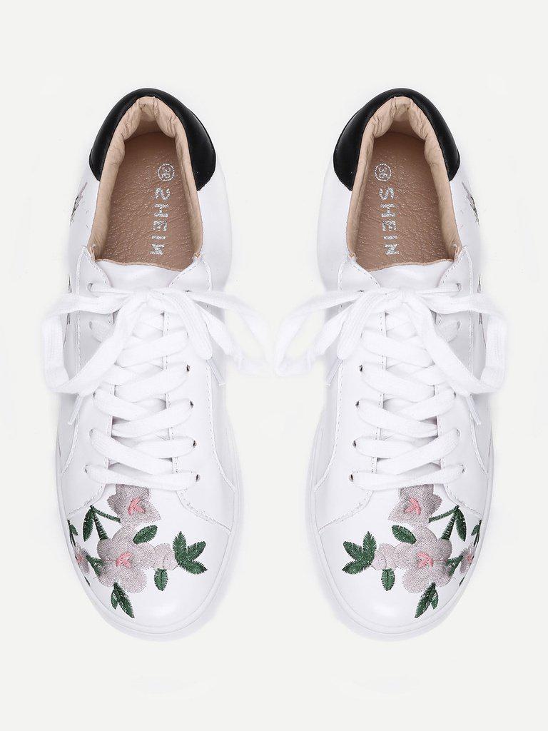 Calico Embroidered Lace Up Sneakers-shoes-Des Mess