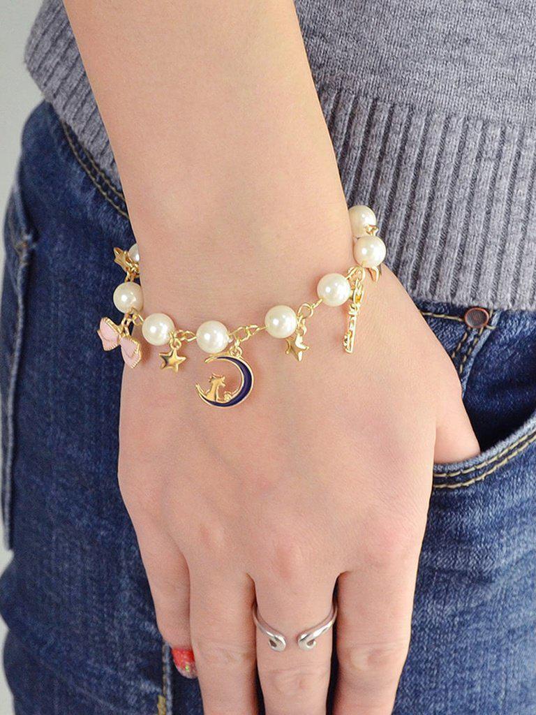 Star Moon Charm Pearl Bracelet--Des Mess