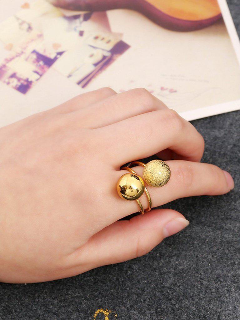 Spiral Design Ring With Ball-jewelry-Des Mess