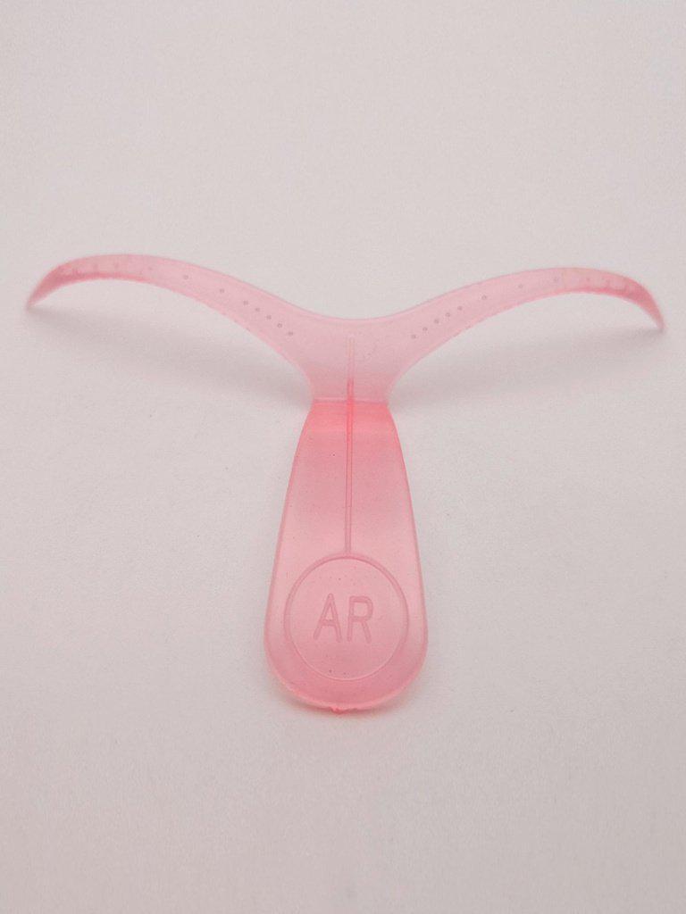 Curved Eyebrow Stencil-makeup-Des Mess