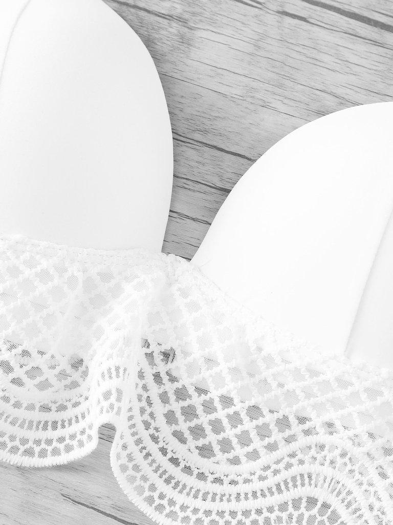 Crochet Ruffle Trim Halter Bikini Set--Des Mess