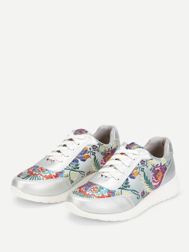 Low Top Embroidered Sneakers-shoes-Des Mess