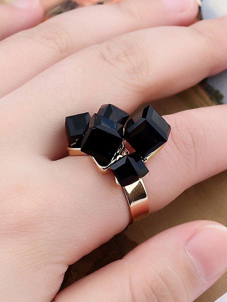 Exaggerated Stone Ring-jewelry-Des Mess