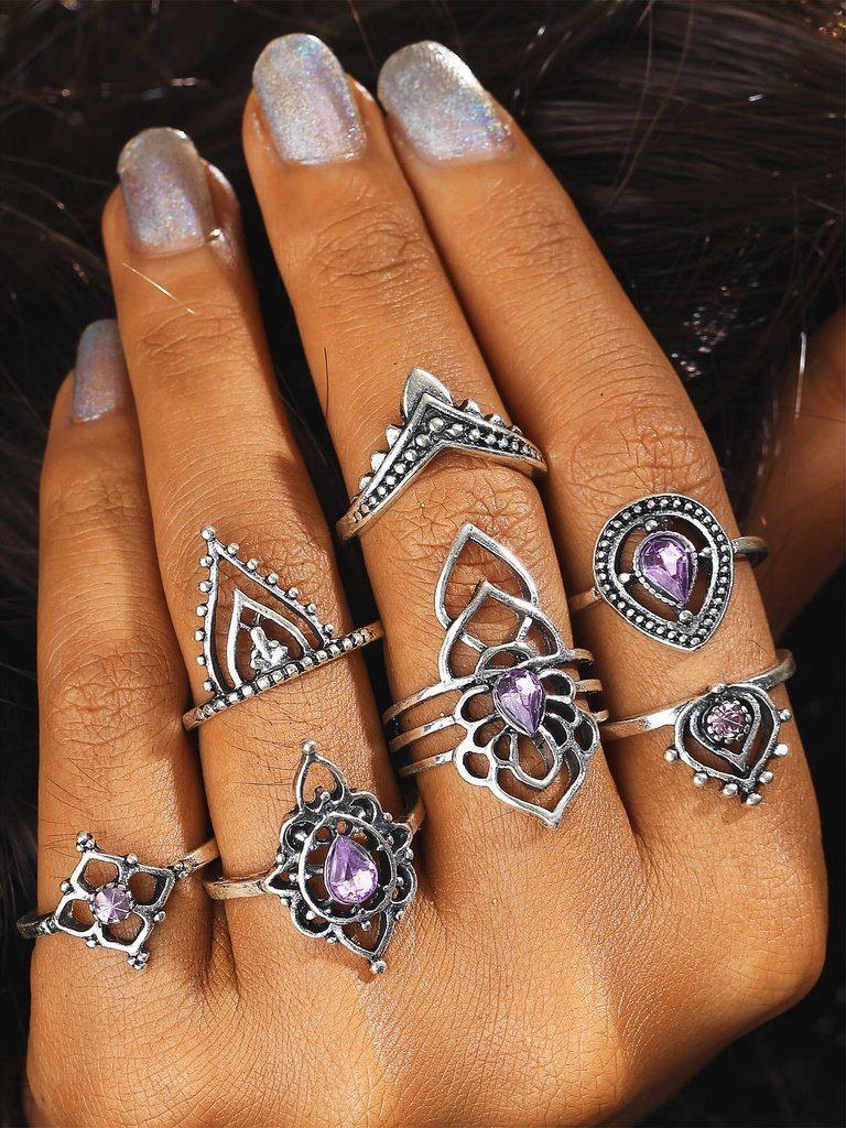 Flower Shaped Ring Set With Gemstone-jewelry-Des Mess