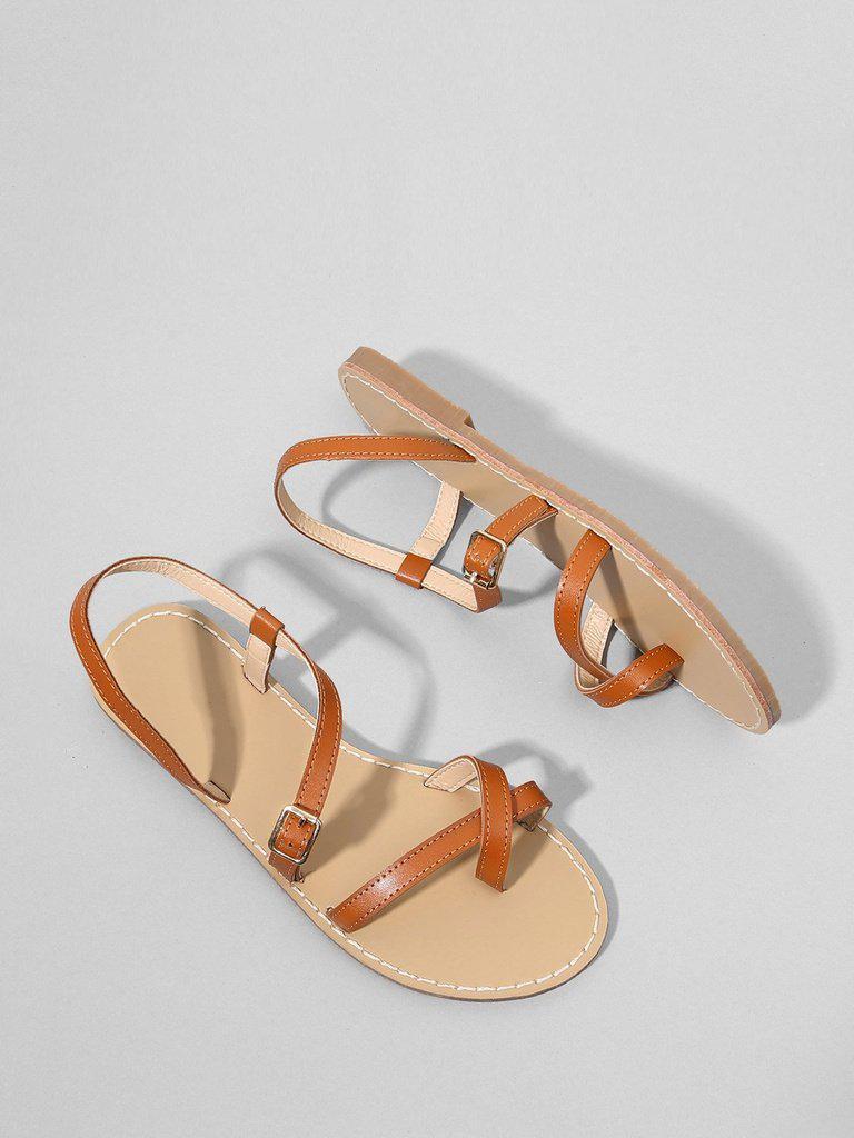 Toe Ring Strappy Flat Sandals-shoes-Des Mess