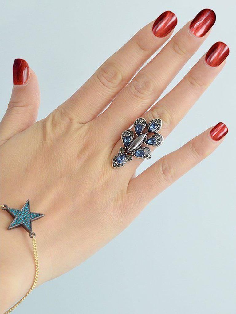 Retro Diamond Ring-jewelry-Des Mess