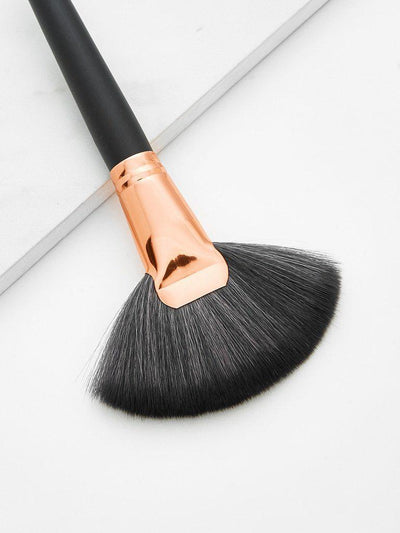 Fan Shaped Makeup Brush-makeup-Des Mess