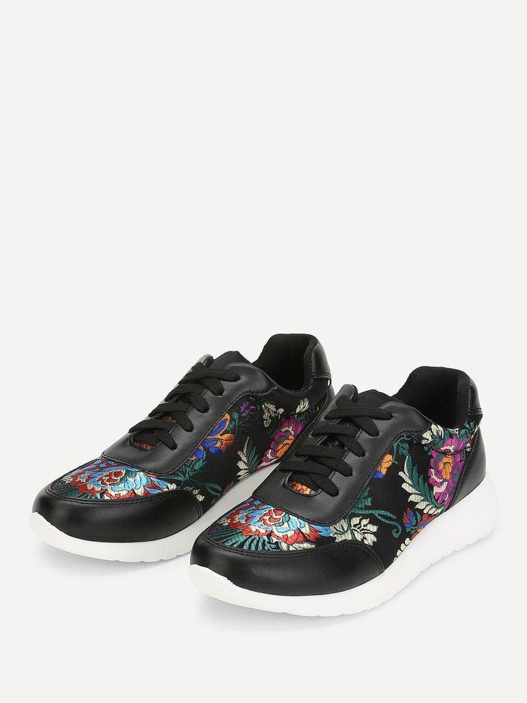 Low Top Embroidered Sneakers-shoes-Des Mess
