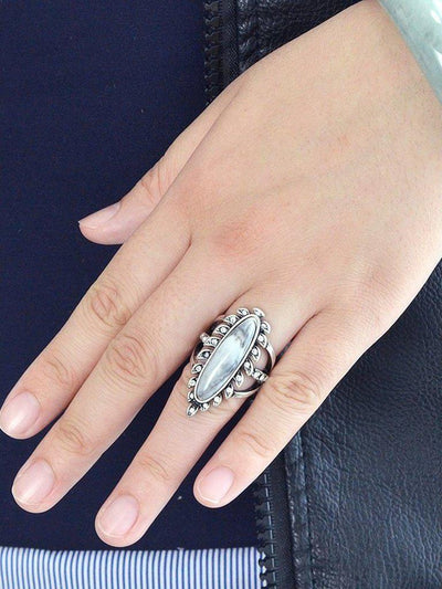 Vintage Leaf Ring-jewelry-Des Mess