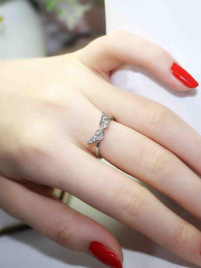 Wing Detail Ring-jewelry-Des Mess