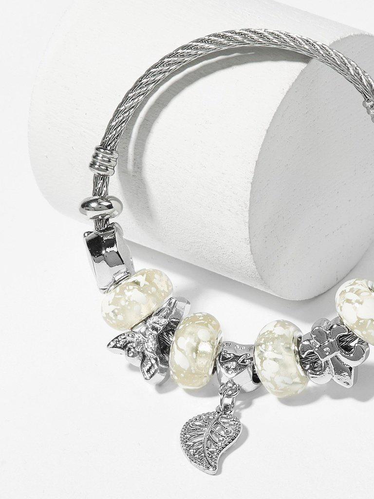 Heart & Leaf Detail Bangle--Des Mess