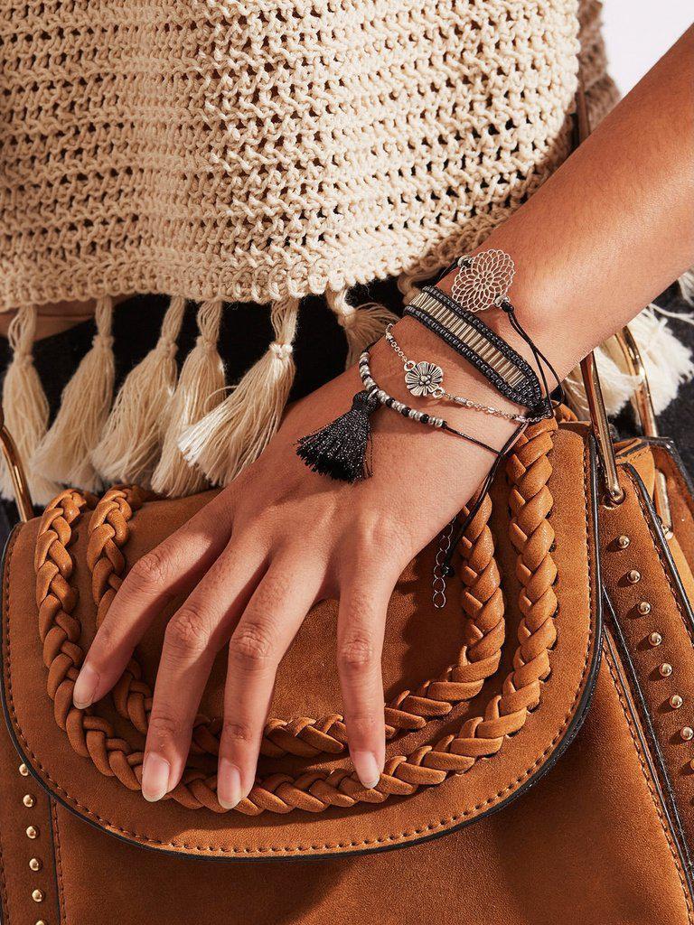 Tassel & Flower Charm Design Bracelet Set--Des Mess