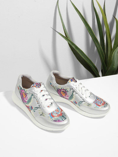 Low Top Embroidered Sneakers-shoes-Des Mess