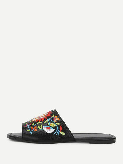 Flower Embroidered Flat Sandals-shoes-Des Mess