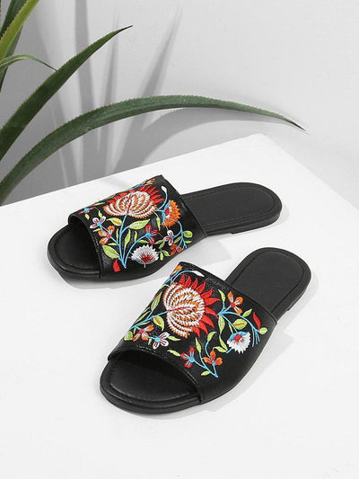 Flower Embroidered Flat Sandals-shoes-Des Mess