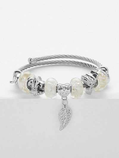 Heart & Leaf Detail Bangle--Des Mess