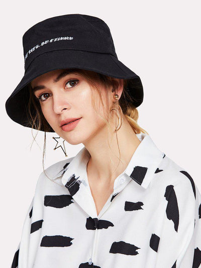 Embroidered Bucket Hat--Des Mess